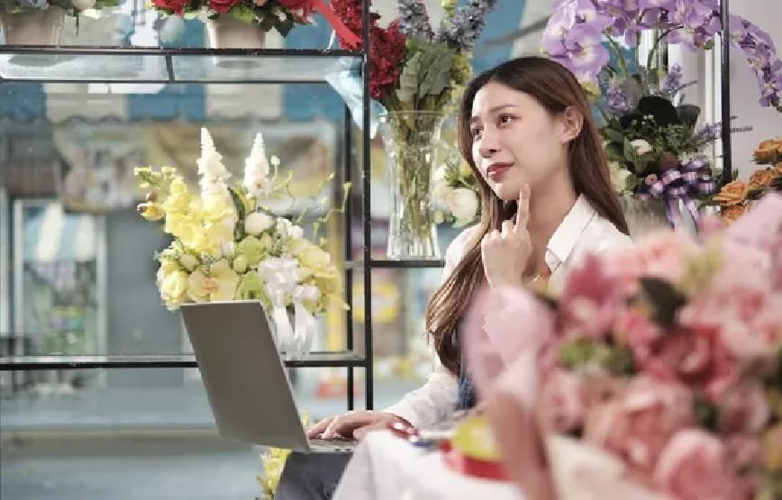 Flowers Online: The Blossoming Trend of Convenience and Beauty