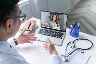 Female Doctor Consultation Online: Evidence-Based Care, Privacy, And Modern Telehealth