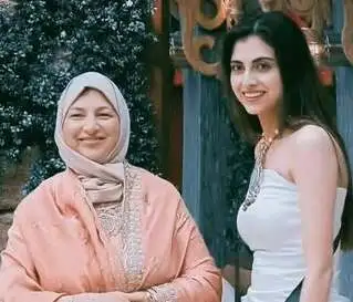 Farhana Bhatt Mother